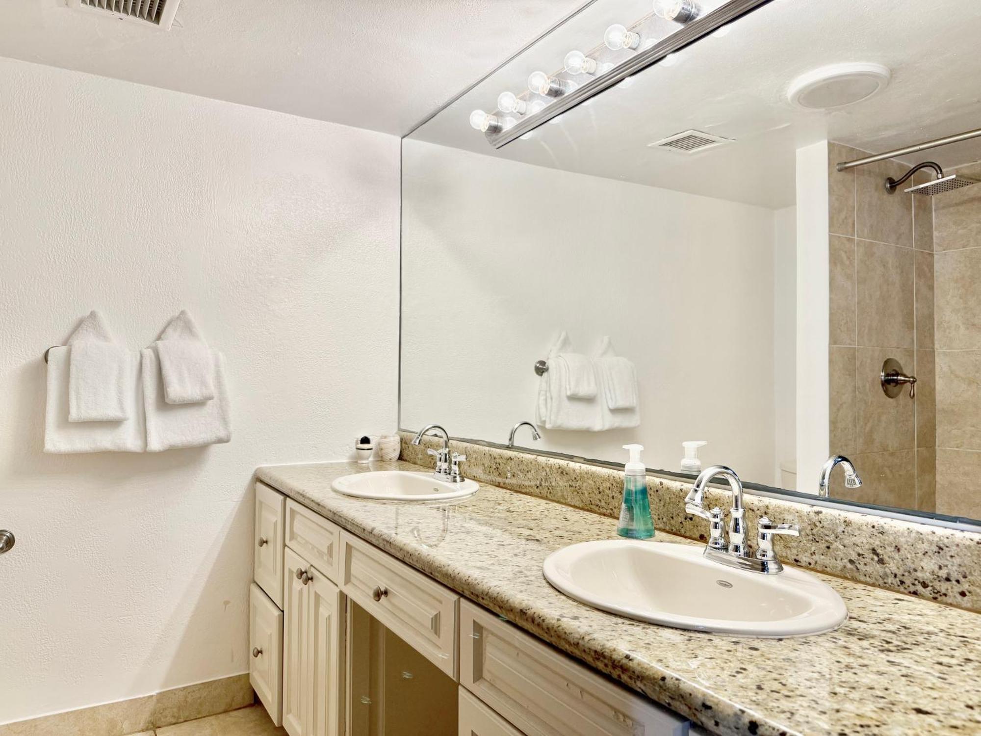 Sapphire Beach Beachfront Condo Free Wi - Fi! - Save! East End  Exteriör bild