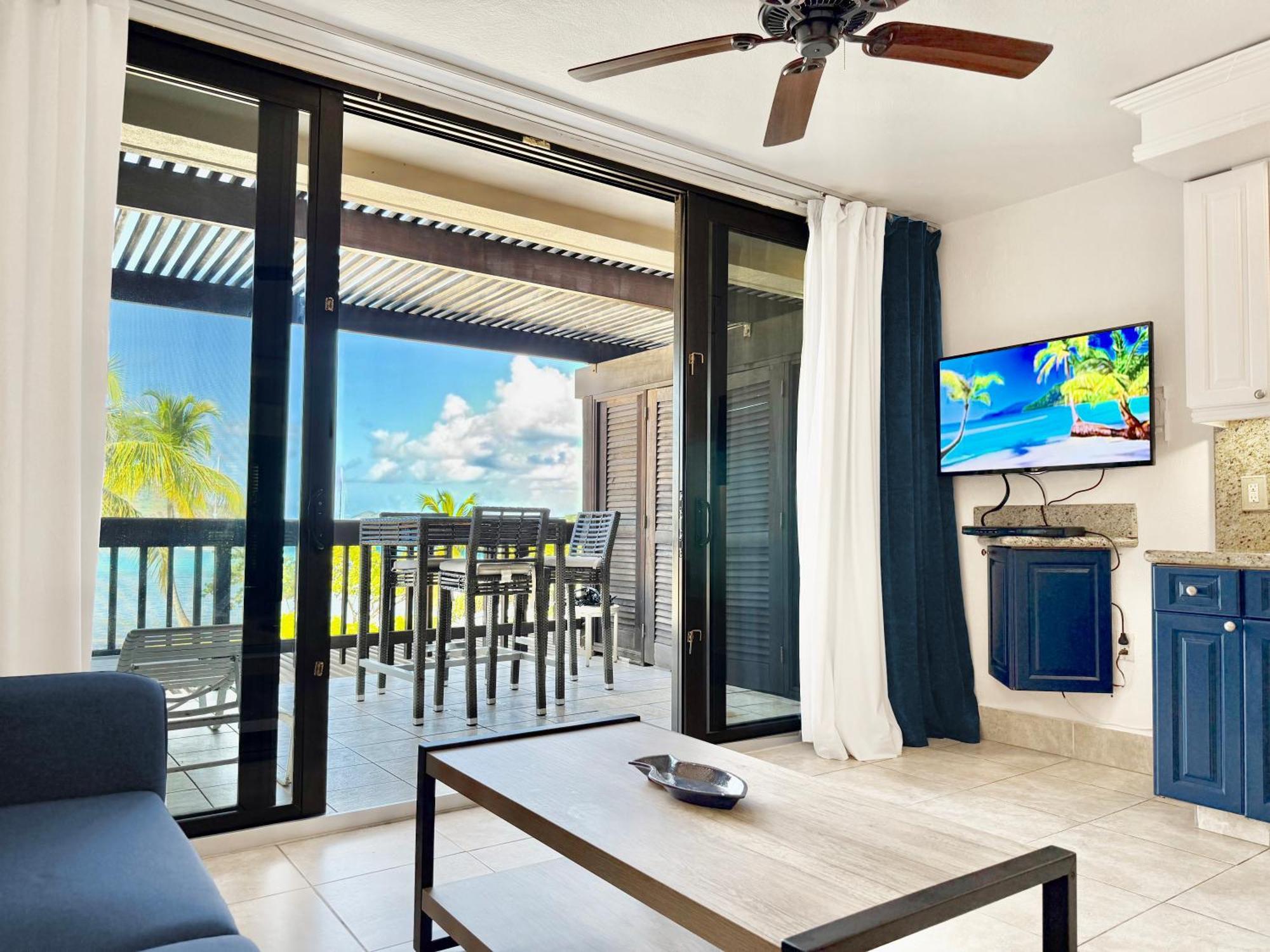 Sapphire Beach Beachfront Condo Free Wi - Fi! - Save! East End  Exteriör bild